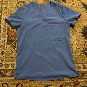 FIGS scrub top